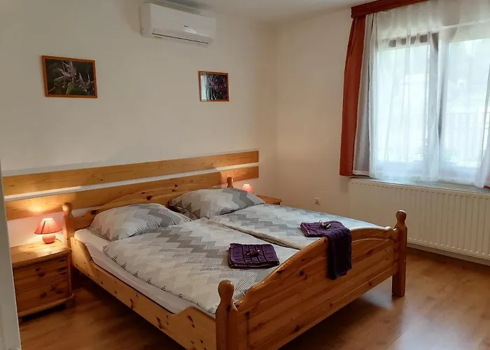 8888 Apartmanhaz